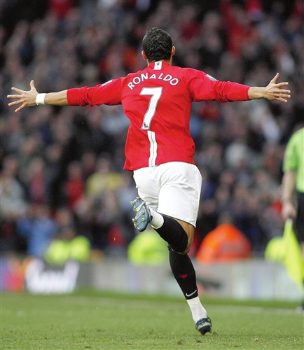 成绩荣获冠 成绩荣获冠